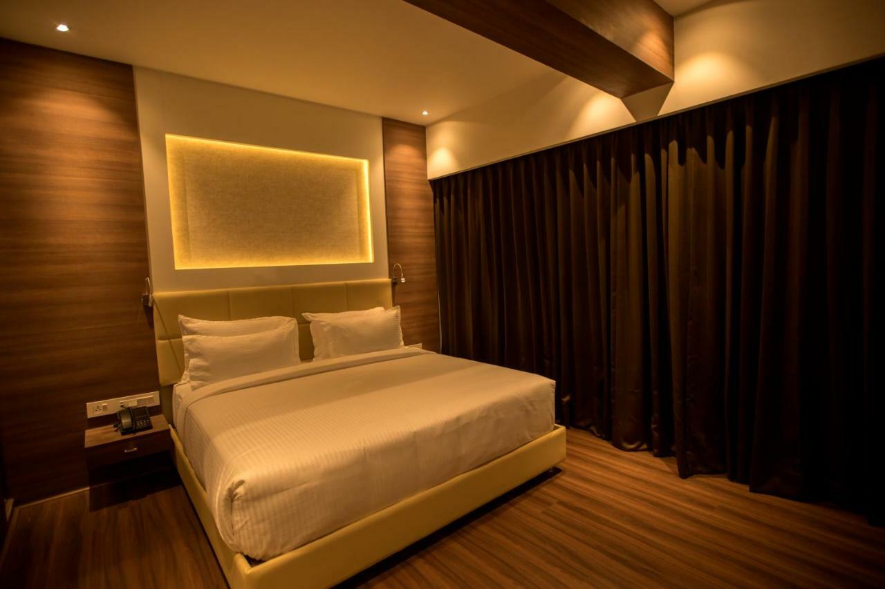 S 3* Chennai